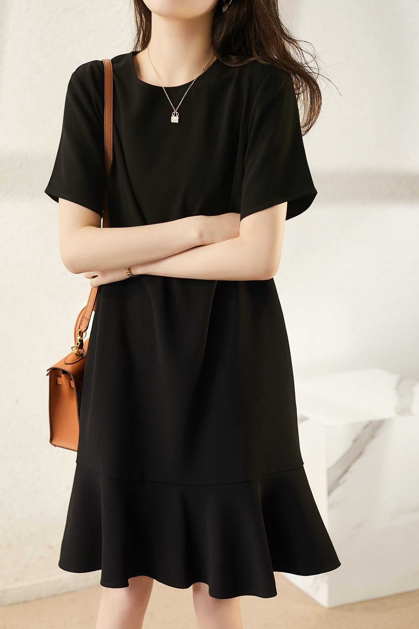 Claire™ | Vestido Corto de Manga Corta Chic