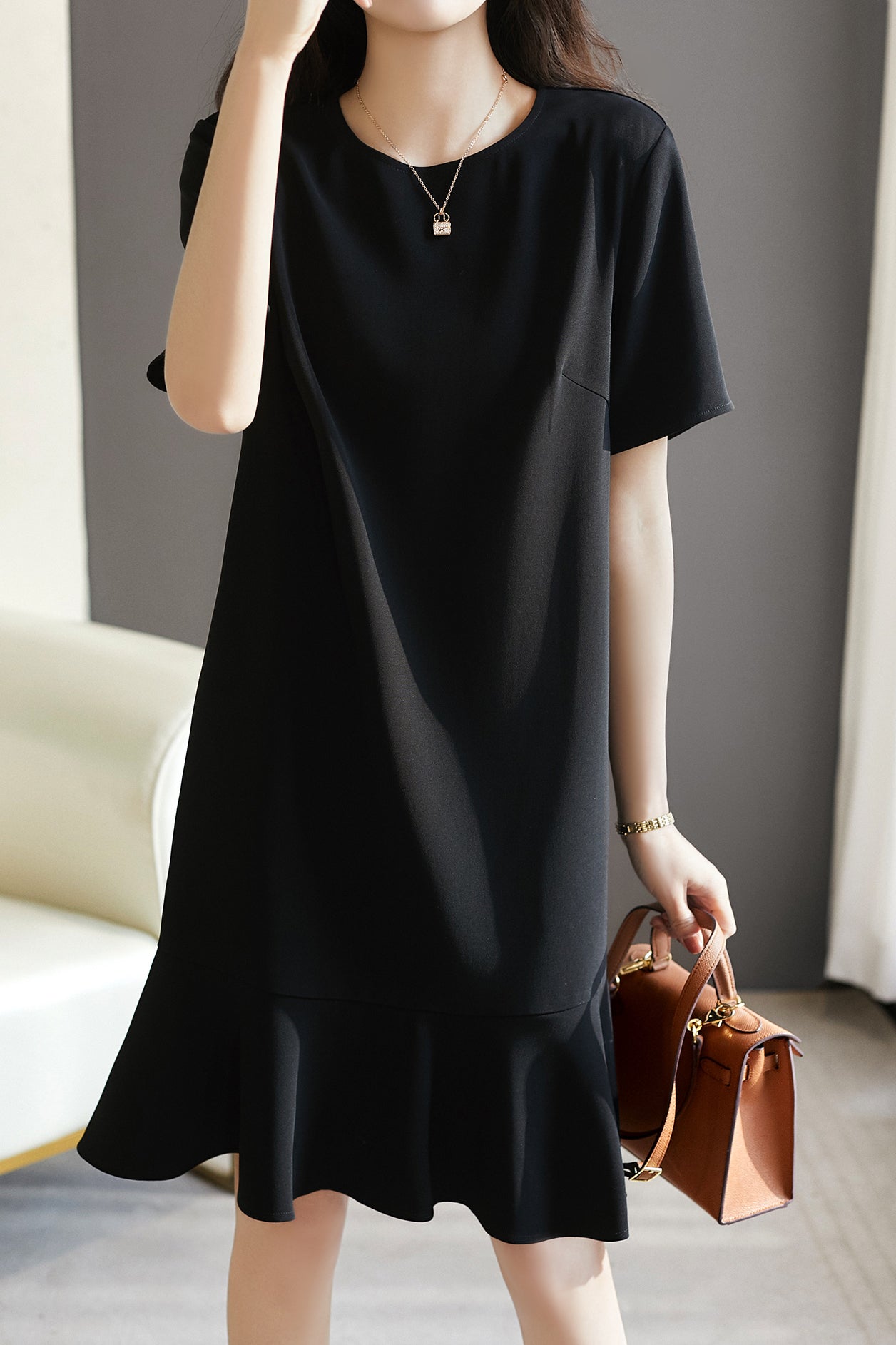 Claire™ | Vestido Corto de Manga Corta Chic